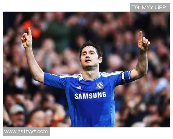 11号足球明星的辉煌历程与传奇故事揭秘 11号足球明星的辉煌历程与传奇故事揭秘