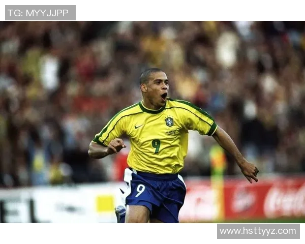 最佳首发阵容足球明星的巅峰对决与传奇回顾 最佳首发阵容足球明星的巅峰对决与传奇回顾