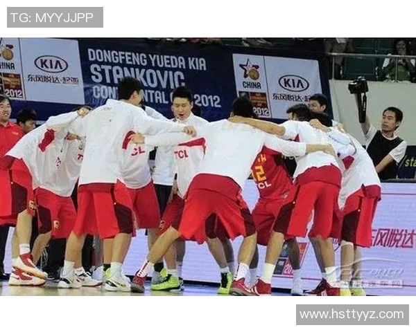 深圳篮球队重塑辉煌之路:从低谷到杯赛新篇章的转型历程 深圳篮球队重塑辉煌之路:从低谷到杯赛新篇章的转型历程